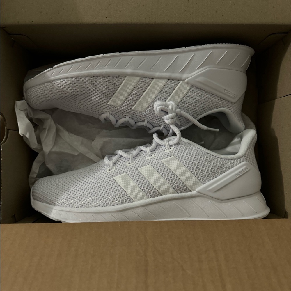 Adidas Questar Flow NXT